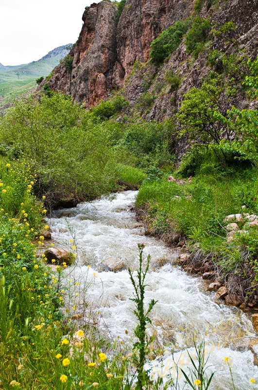 В горах Армении © Виктор Белоус