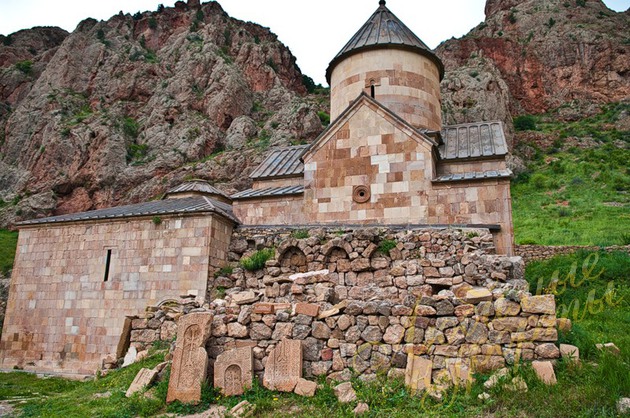 Монастырь Нораванк, Армения © Виктор Белоус, С-Пб.